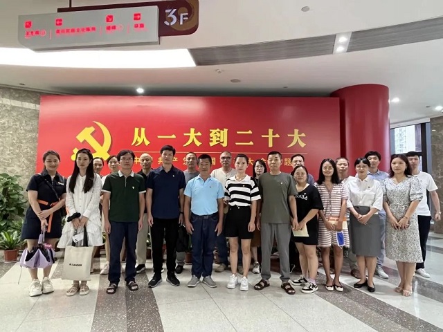 合照.jpg