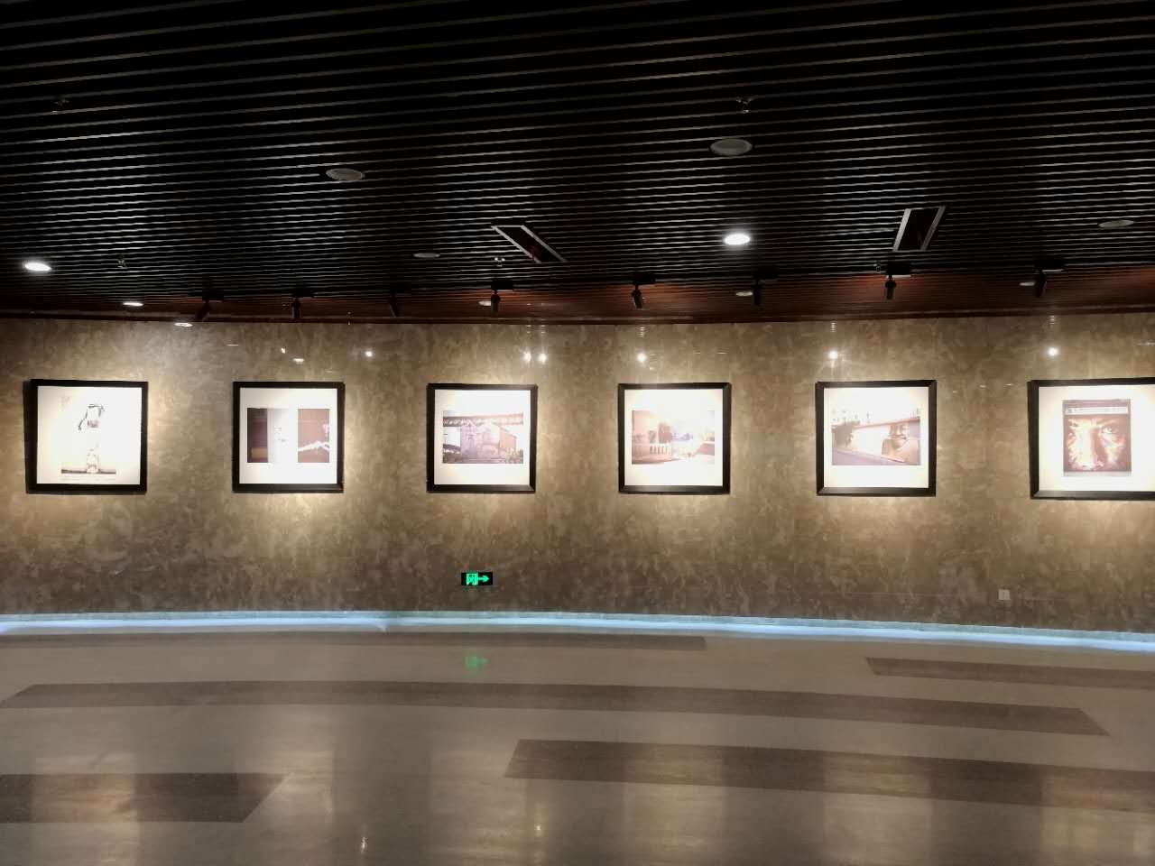 行走之间—欧洲城市艺术摄影展(图2)