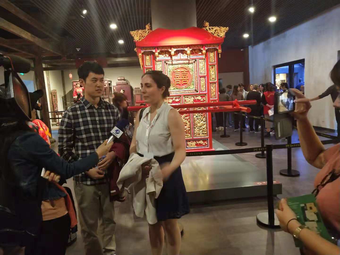 第八届博博会主论坛首届国际 博物馆青年论坛考察团参观市博物馆(图3)